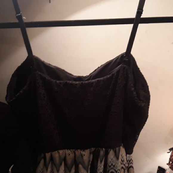 LILY ROSE GOWN - Picture 4 of 4